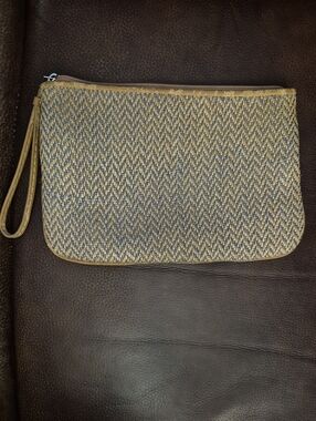 LOFT Ann Taylor Woven Herringbone Chevron Wristlet Pouch Clutch Tan Blue